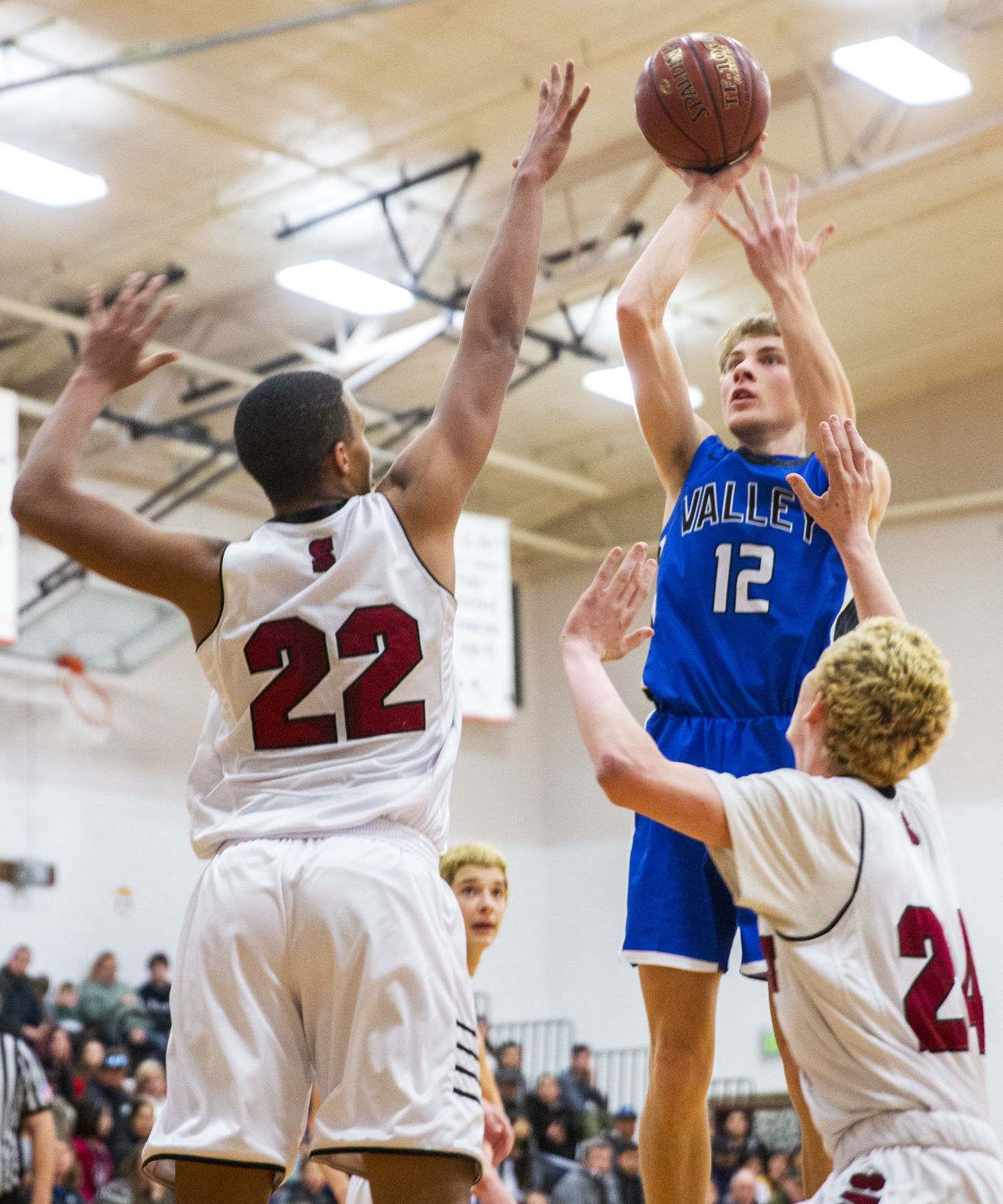 Shoshone plays Valley